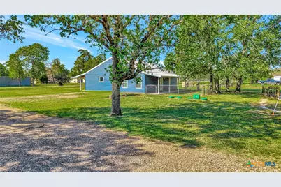 180 Colake Drive, Victoria, TX 77905 - Photo 17