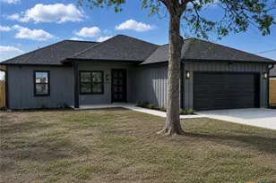 209 Haller St, Yoakum, TX 77995 - Photo 1