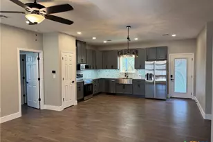 209 Haller St, Yoakum, TX 77995 - Photo 3