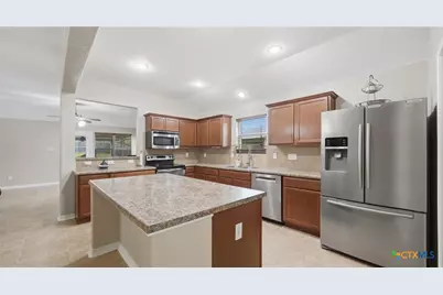 343 Cylamen, New Braunfels, TX 78132 - Photo 3