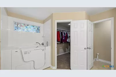 343 Cylamen, New Braunfels, TX 78132 - Photo 17