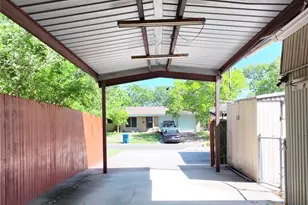 2221 McPherson Dr, Port Lavaca, TX 77979 - Photo 5