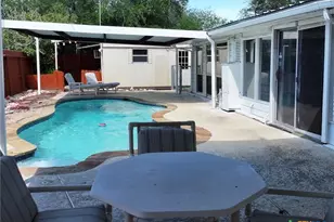 2221 McPherson Dr, Port Lavaca, TX 77979 - Photo 7