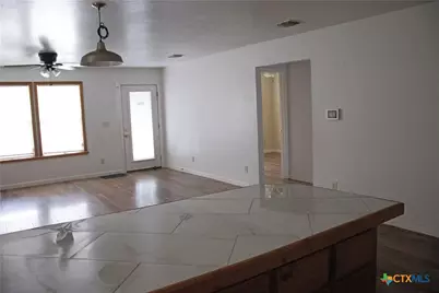 633 S Commerce Street, Lockhart, TX 78644 - Photo 23