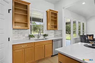 15938 Brazos Dr, Temple, TX 76502 - Photo 9