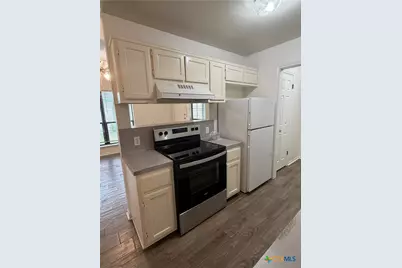 802 Hackberry Street #B, Copperas Cove, TX 76522 - Photo 5