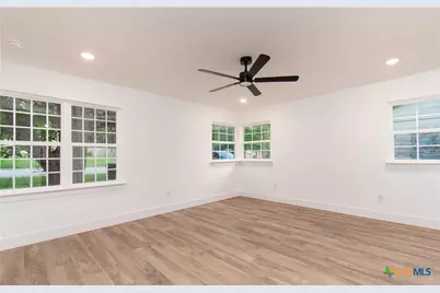 1602 S 13th Street, Temple, TX 76504 - Photo 17