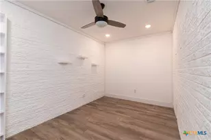1602 S 13th St, Temple, TX 76504 - Photo 17