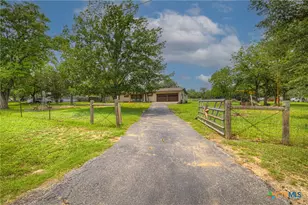 236 Shady Ln, Seguin, TX 78155 - Photo 15