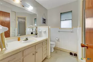 236 Shady Ln, Seguin, TX 78155 - Photo 25