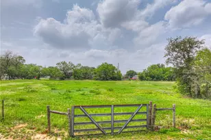 236 Shady Ln, Seguin, TX 78155 - Photo 39