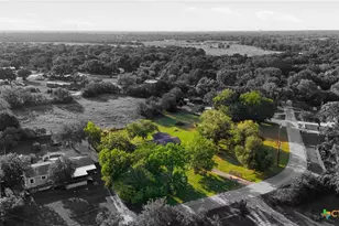 236 Shady Ln, Seguin, TX 78155 - Photo 11