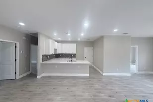 23190 Possum Trot, San Antonio, TX 78264 - Photo 7