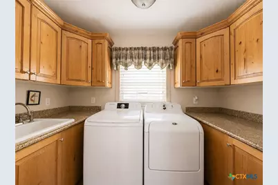207 S Commerce Street, Port Lavaca, TX 77979 - Photo 23