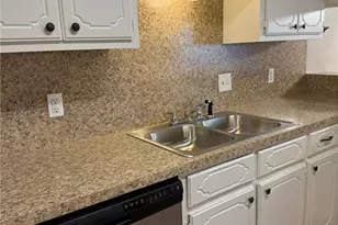 104 Milann St, Victoria, TX 77901 - Photo 3