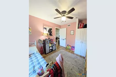 635 E Camp Street, New Braunfels, TX 78130 - Photo 29