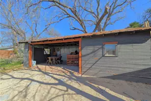 635 E Camp St, New Braunfels, TX 78130 - Photo 35