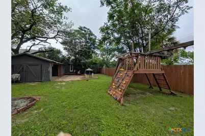 635 E Camp Street, New Braunfels, TX 78130 - Photo 39