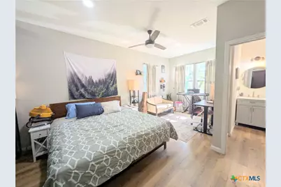 635 E Camp Street, New Braunfels, TX 78130 - Photo 21