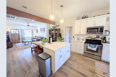 635 E Camp Street, New Braunfels, TX 78130 - Photo 23