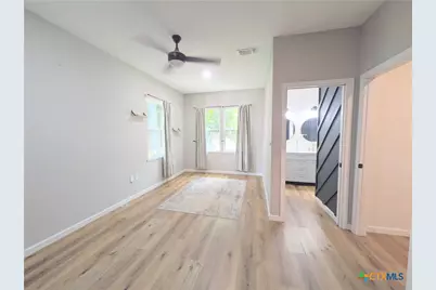635 E Camp Street, New Braunfels, TX 78130 - Photo 35
