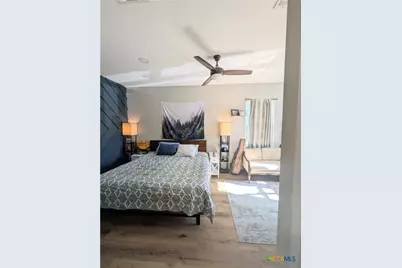 635 E Camp Street, New Braunfels, TX 78130 - Photo 15