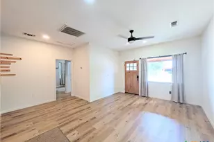 635 E Camp St, New Braunfels, TX 78130 - Photo 19