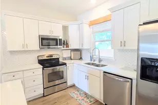 635 E Camp St, New Braunfels, TX 78130 - Photo 21