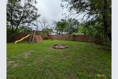 635 E Camp Street, New Braunfels, TX 78130 - Photo 41