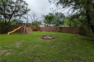 635 E Camp St, New Braunfels, TX 78130 - Photo 41