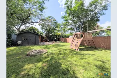 635 E Camp Street, New Braunfels, TX 78130 - Photo 43