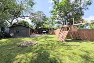 635 E Camp St, New Braunfels, TX 78130 - Photo 43