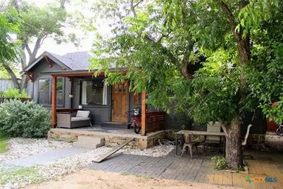 635 E Camp Street, New Braunfels, TX 78130 - Photo 5