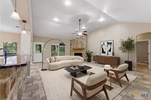 205 Sendera Crossing, La Vernia, TX 78121 - Photo 3