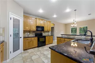 205 Sendera Crossing, La Vernia, TX 78121 - Photo 15
