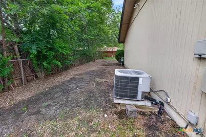 5250 Round Table Drive, San Antonio, TX 78218 - Photo 37