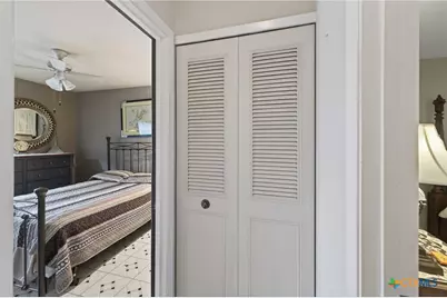 5250 Round Table Drive, San Antonio, TX 78218 - Photo 23