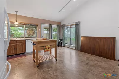 5250 Round Table Drive, San Antonio, TX 78218 - Photo 25