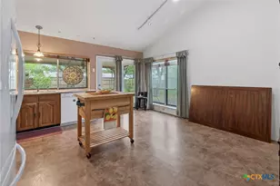 5250 Round Table Dr, San Antonio, TX 78218 - Photo 25
