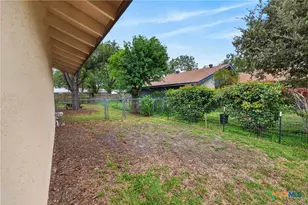 5250 Round Table Dr, San Antonio, TX 78218 - Photo 5
