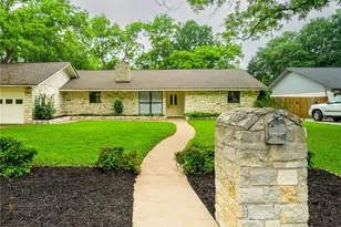 303 Stewart St, Marble Falls, TX 78654 - Photo 1