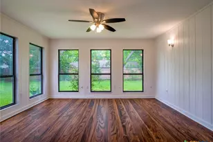 303 Stewart St, Marble Falls, TX 78654 - Photo 19