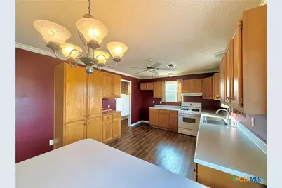 109 River Road, Tivoli, TX 77990 - Photo 19