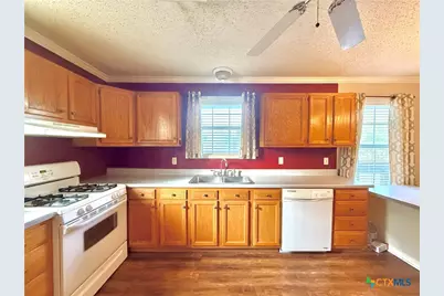 109 River Road, Tivoli, TX 77990 - Photo 21
