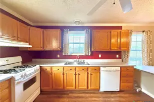 109 River Rd, Tivoli, TX 77990 - Photo 21