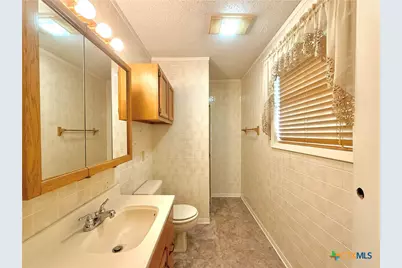 109 River Road, Tivoli, TX 77990 - Photo 33