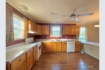 109 River Road, Tivoli, TX 77990 - Photo 23