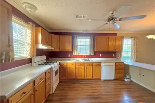 109 River Rd, Tivoli, TX 77990 - Photo 23