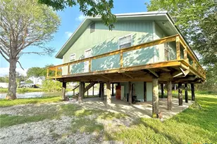 109 River Rd, Tivoli, TX 77990 - Photo 35