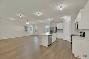 800 Bahia Pl, Seguin, TX 78155 - Photo 15